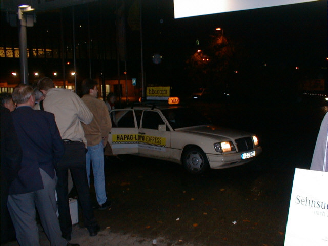 Wartende TaxifahrerInnen auf der Eurotaximesse