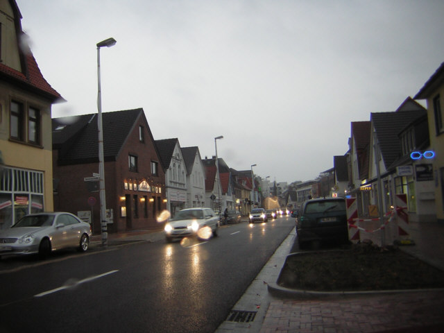 Hauptstraße nach langen Bauarbeiten wieder frei befahrbar