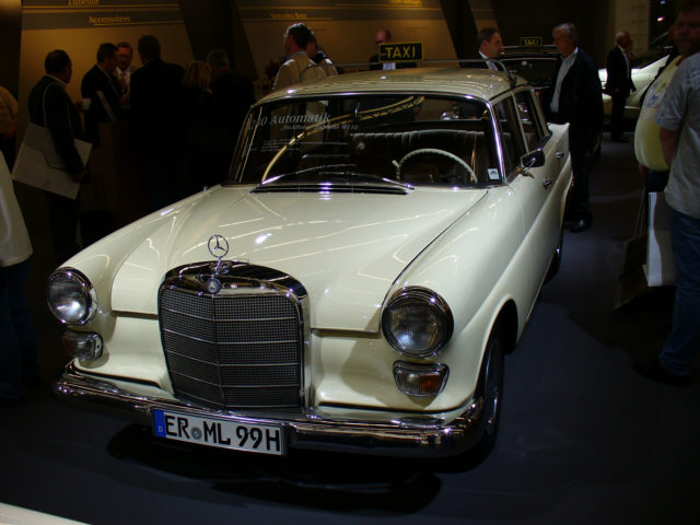 Mercedes W 110 